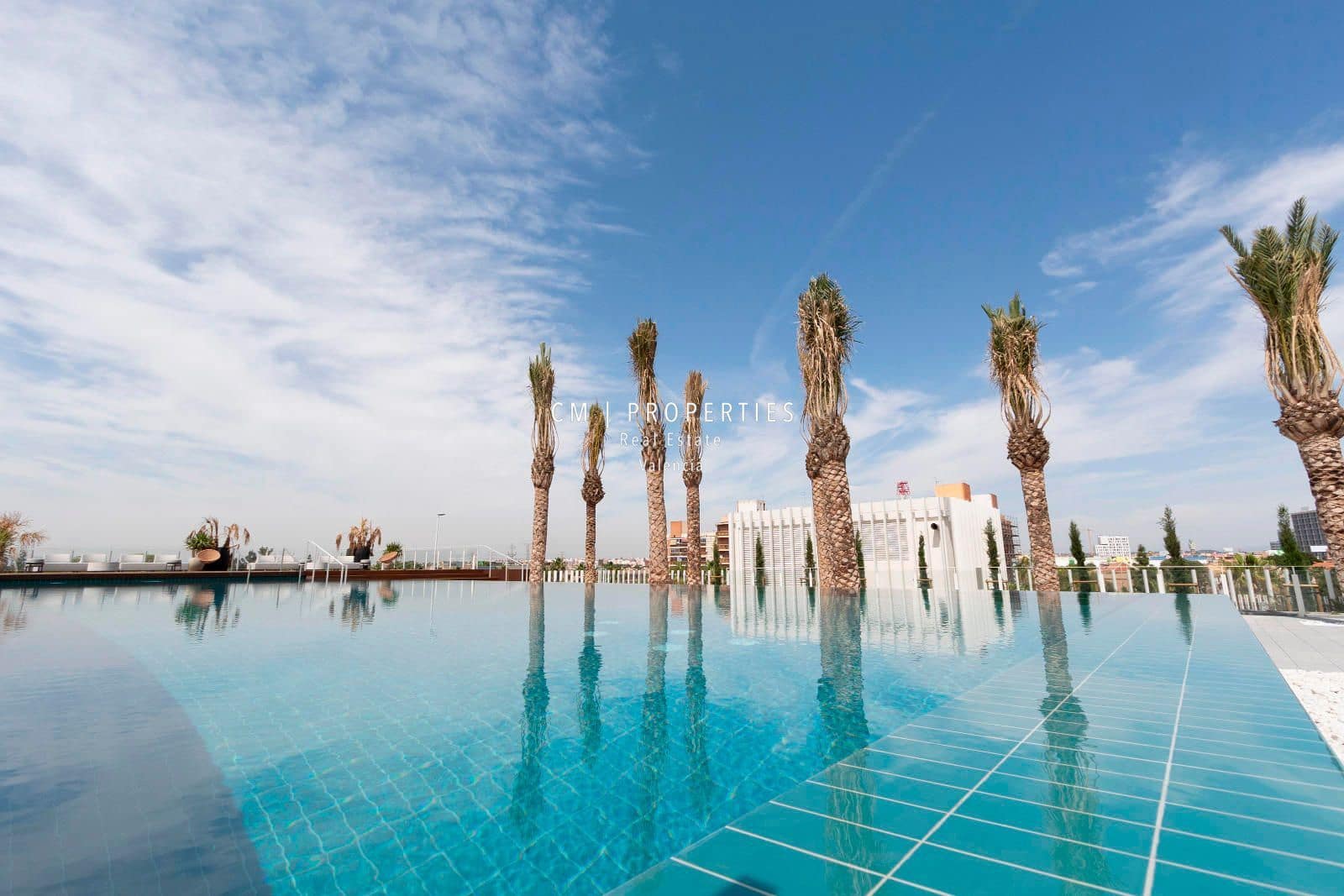 2 sovrum Lägenhet att hyra i Valencia stad med pool garage - 2 900 € (Ref: 8628242)