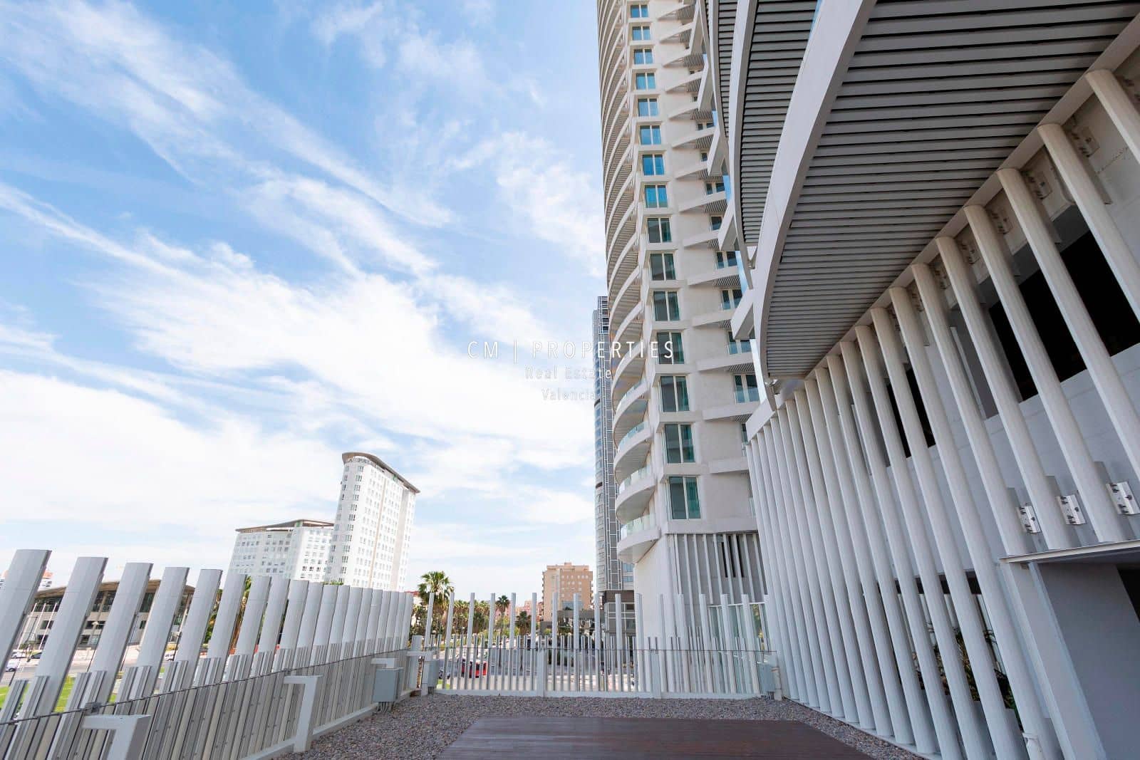 2 sovrum Lägenhet att hyra i Valencia stad med pool garage - 2 900 € (Ref: 8628242)