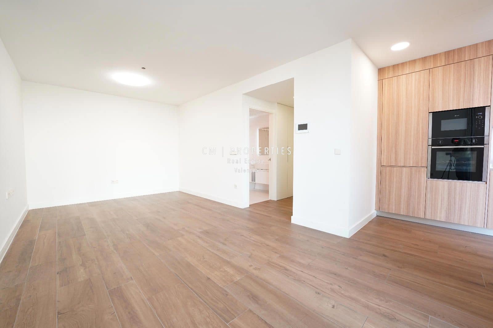 2 sovrum Lägenhet att hyra i Valencia stad med pool garage - 2 900 € (Ref: 8628242)