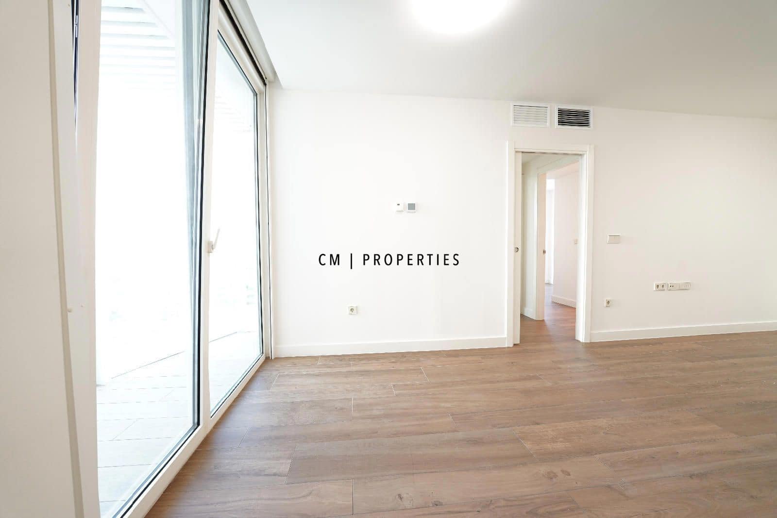 2 sovrum Lägenhet att hyra i Valencia stad med pool garage - 2 900 € (Ref: 8628242)