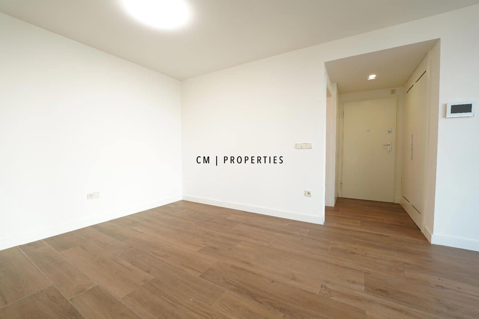 2 sovrum Lägenhet att hyra i Valencia stad med pool garage - 2 900 € (Ref: 8628242)