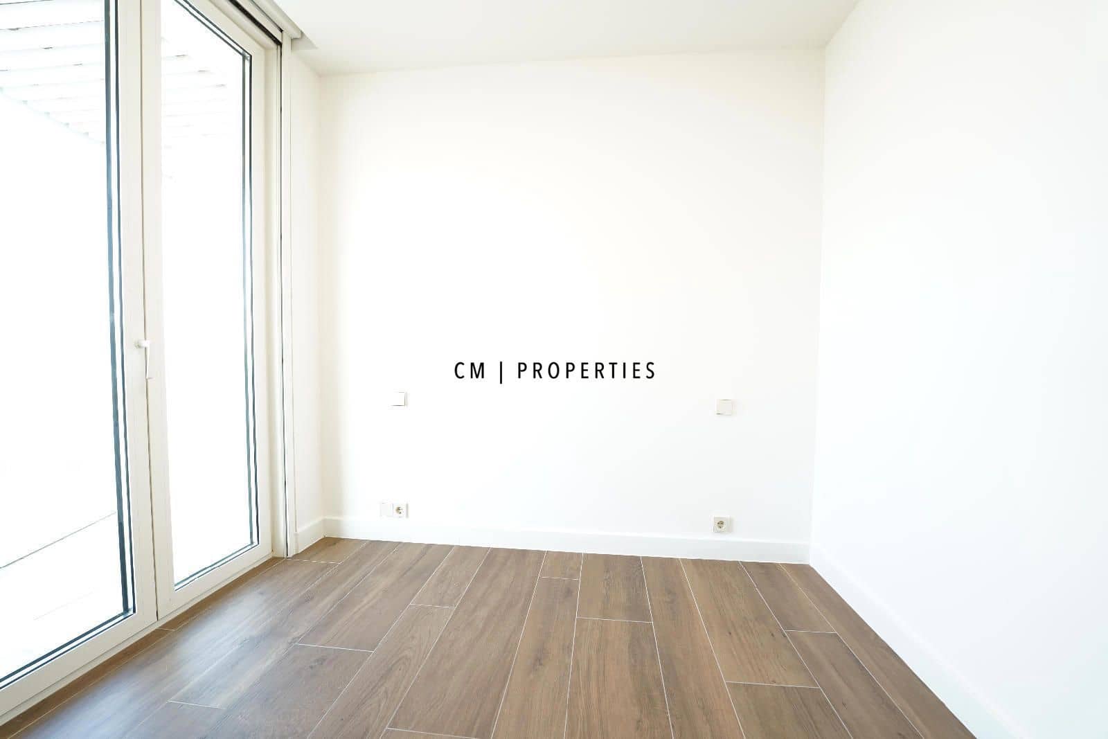 2 sovrum Lägenhet att hyra i Valencia stad med pool garage - 2 900 € (Ref: 8628242)