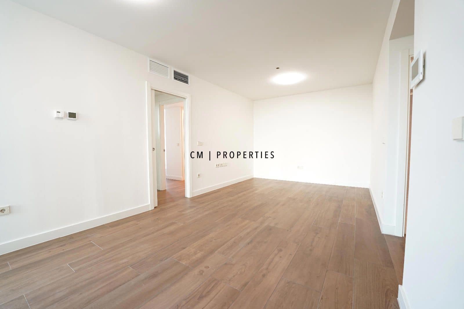 2 sovrum Lägenhet att hyra i Valencia stad med pool garage - 2 900 € (Ref: 8628242)