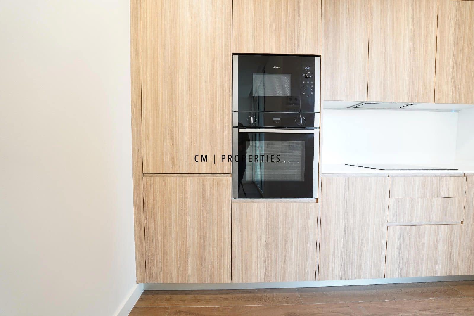 2 sovrum Lägenhet att hyra i Valencia stad med pool garage - 2 900 € (Ref: 8628242)