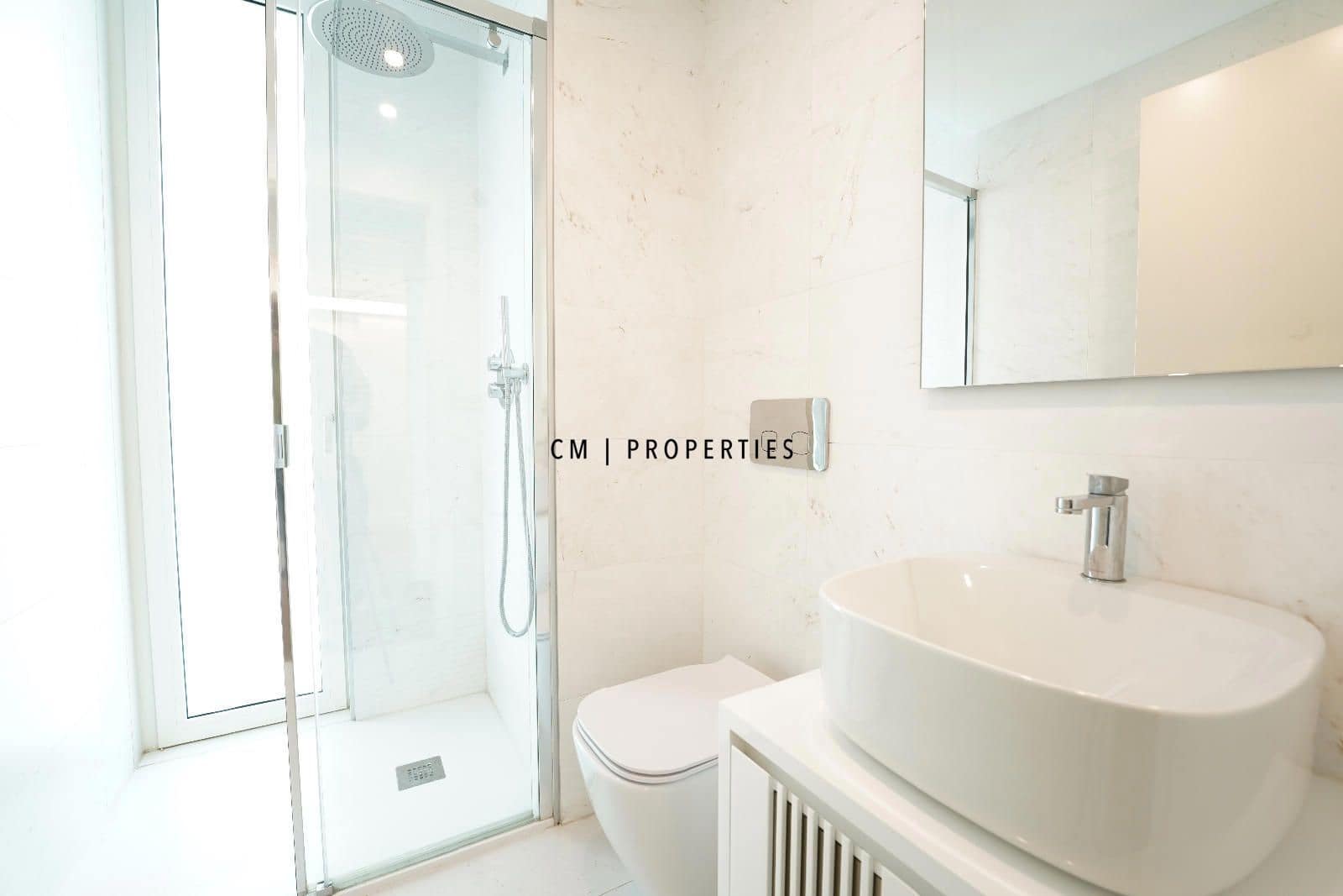 2 sovrum Lägenhet att hyra i Valencia stad med pool garage - 2 900 € (Ref: 8628242)