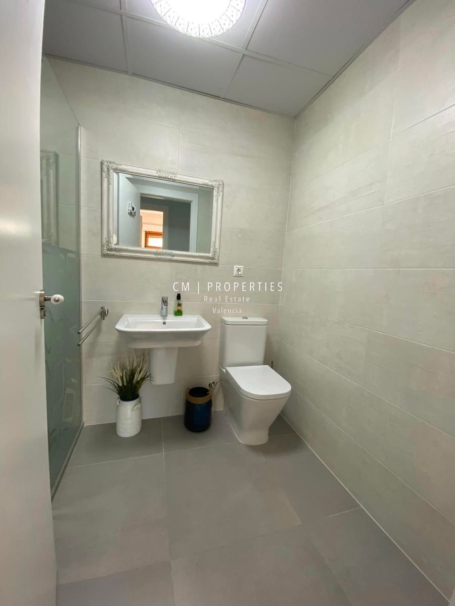 3 sovrum Lägenhet att hyra i Valencia stad med pool garage - 2 400 € (Ref: 8652070)