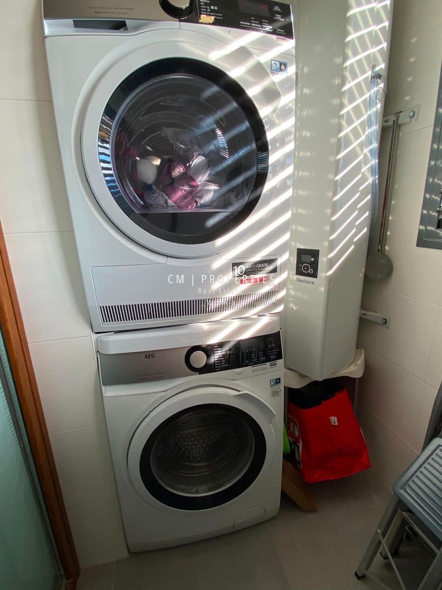 3 sovrum Lägenhet att hyra i Valencia stad med pool garage - 2 400 € (Ref: 8652070)