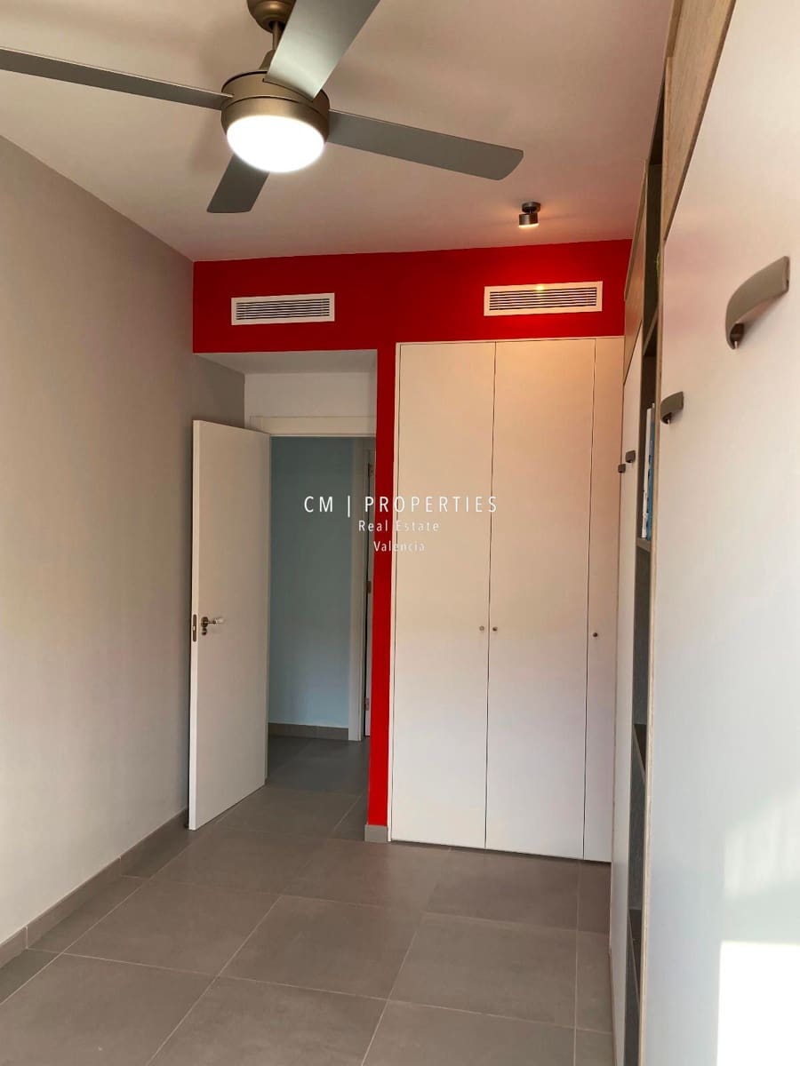 3 sovrum Lägenhet att hyra i Valencia stad med pool garage - 2 400 € (Ref: 8652070)