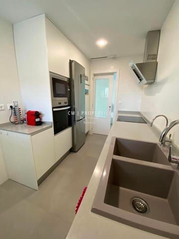 Piso de 3 habitaciones en València ciudad en alquiler con piscina garaje - 2.400 € (Ref: 8652070)