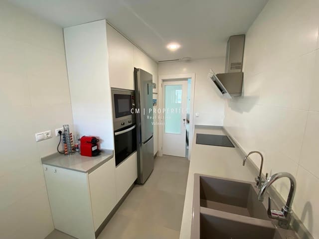 Piso de 3 habitaciones en València ciudad en alquiler con piscina garaje - 2.400 € (Ref: 8652070)