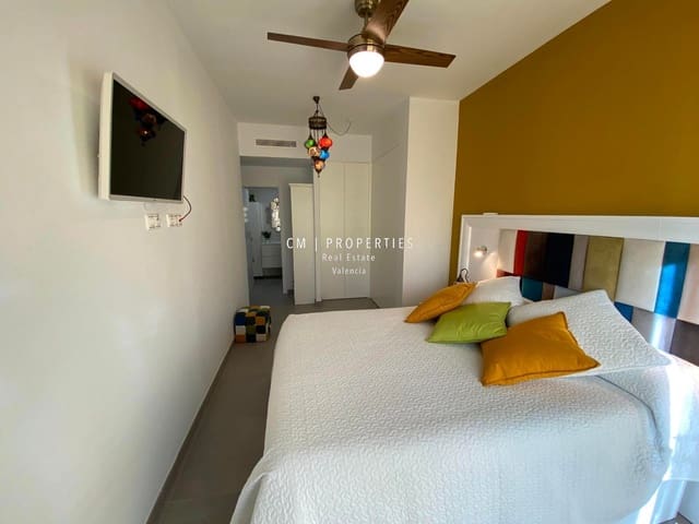 Piso de 3 habitaciones en València ciudad en alquiler con piscina garaje - 2.400 € (Ref: 8652070)