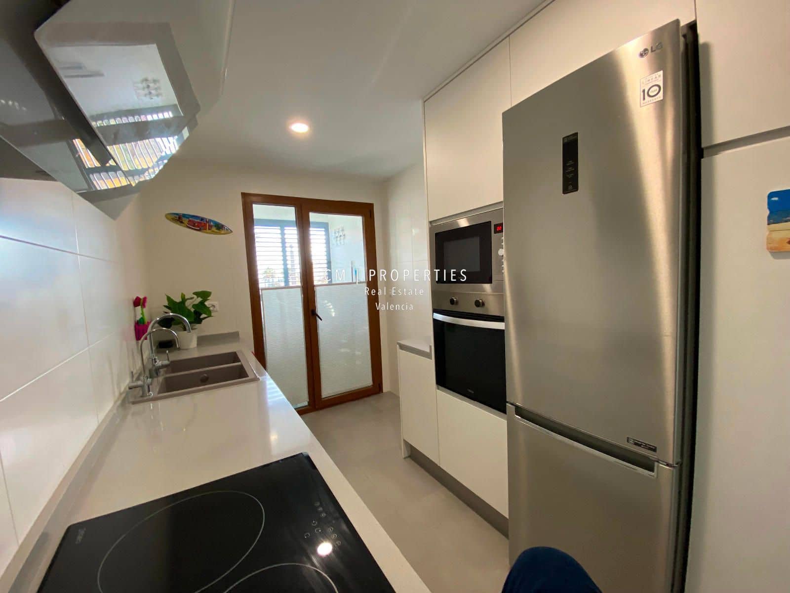 3 sovrum Lägenhet att hyra i Valencia stad med pool garage - 2 400 € (Ref: 8652070)