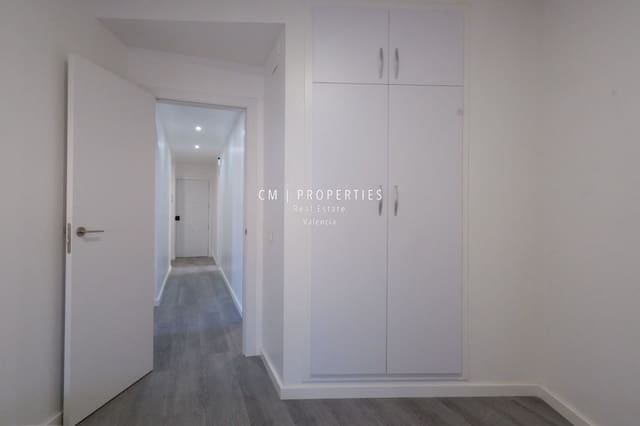 3 sovrum Lägenhet att hyra i Poblats Maritims, Valencia stad - 1 300 € (Ref: 8653801)