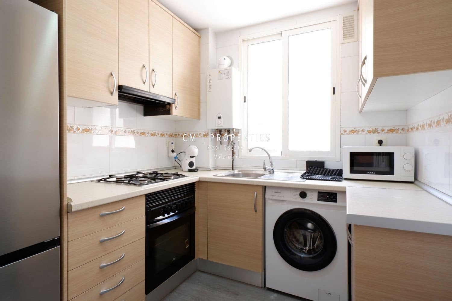 3 sovrum Lägenhet att hyra i Valencia stad - 1 300 € (Ref: 8653801)