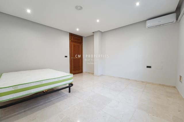 2 quarto Apartamento para arrendar em El Pla del Real, Valência cidade - 1 300 € (Ref: 8655356)
