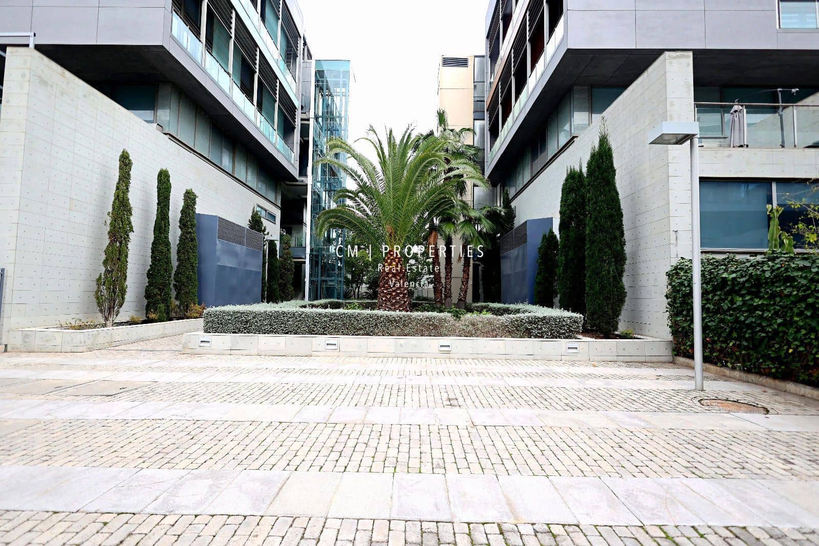 1 sovrum Lägenhet att hyra i Valencia stad med pool garage - 1 100 € (Ref: 8676588)