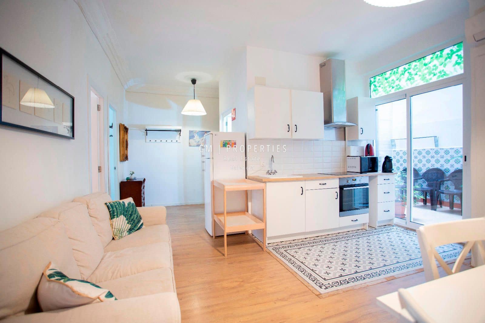 4 sovrum Lägenhet att hyra i Valencia stad - 1 800 € (Ref: 8695888)