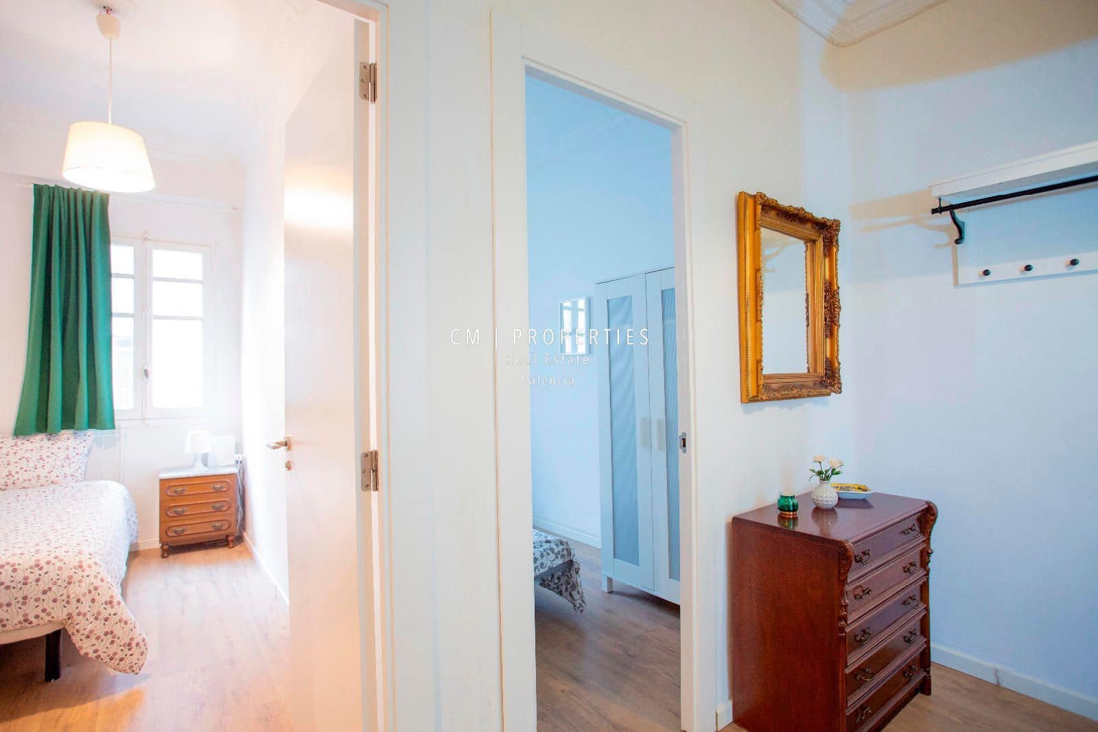 4 sovrum Lägenhet att hyra i Valencia stad - 1 800 € (Ref: 8695888)