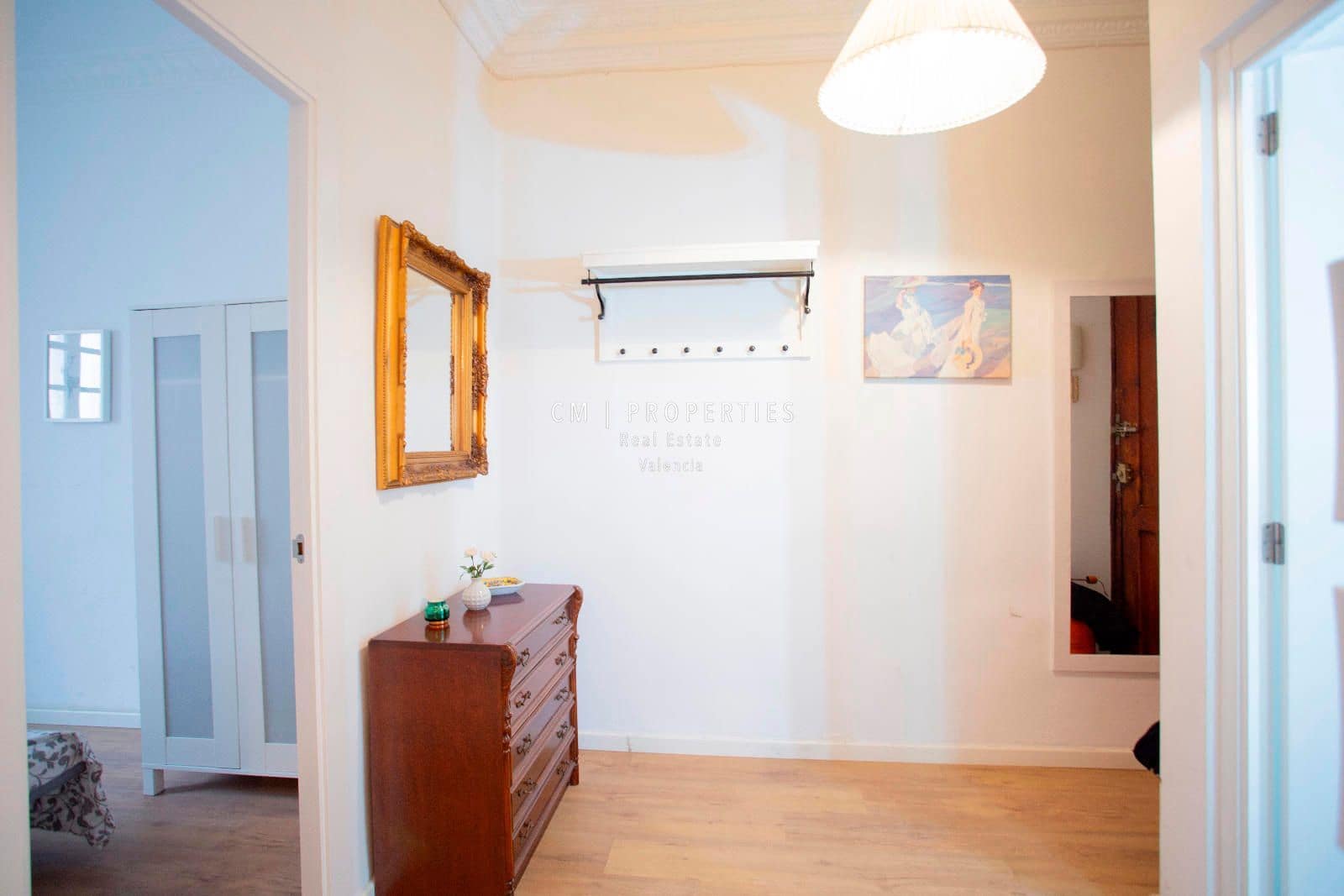 4 sovrum Lägenhet att hyra i Valencia stad - 1 800 € (Ref: 8695888)