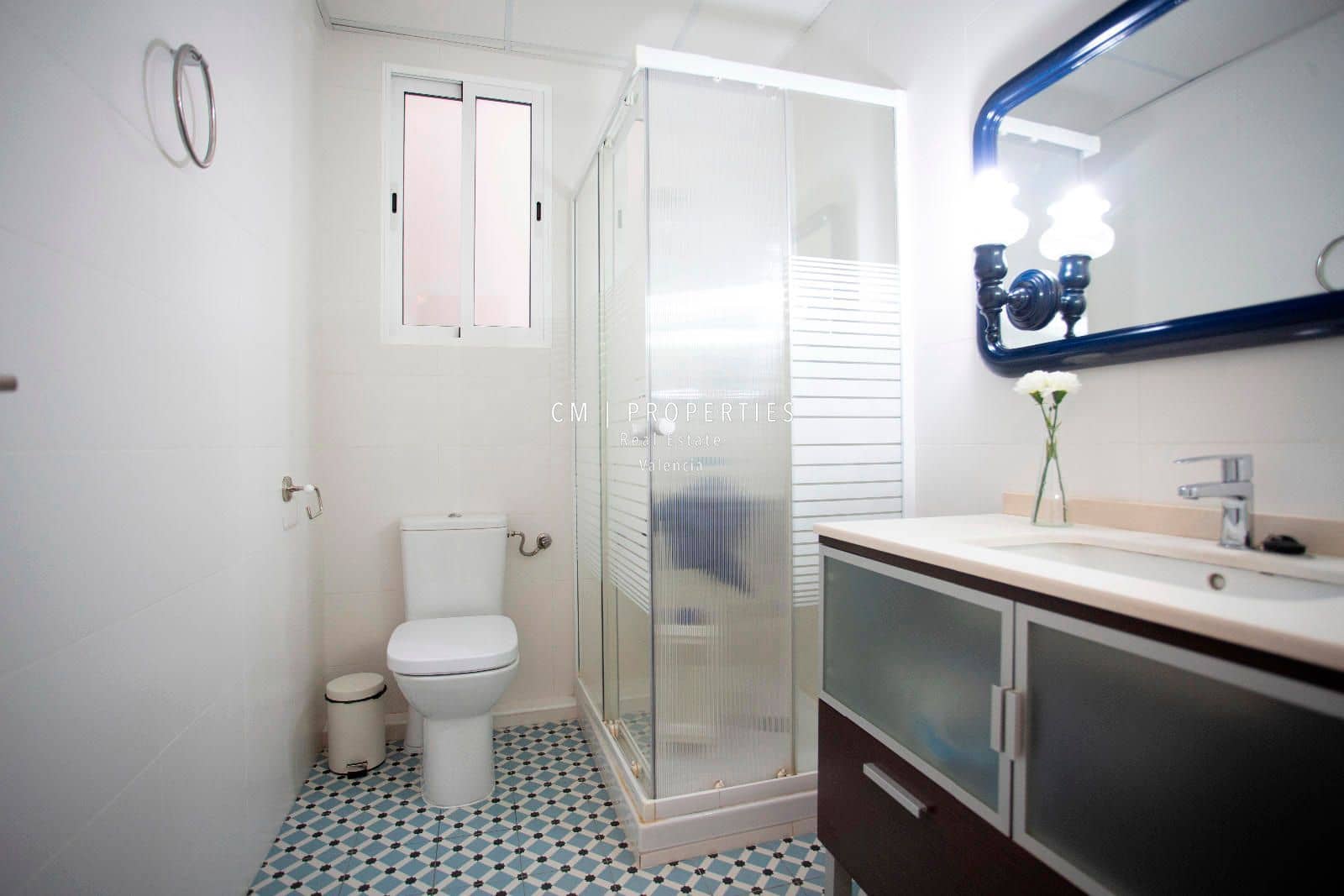 4 sovrum Lägenhet att hyra i Valencia stad - 1 800 € (Ref: 8695888)