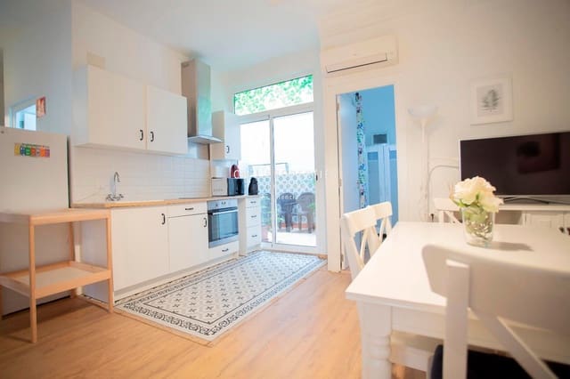 4 sovrum Lägenhet att hyra i Valencia stad - 1 800 € (Ref: 8695888)