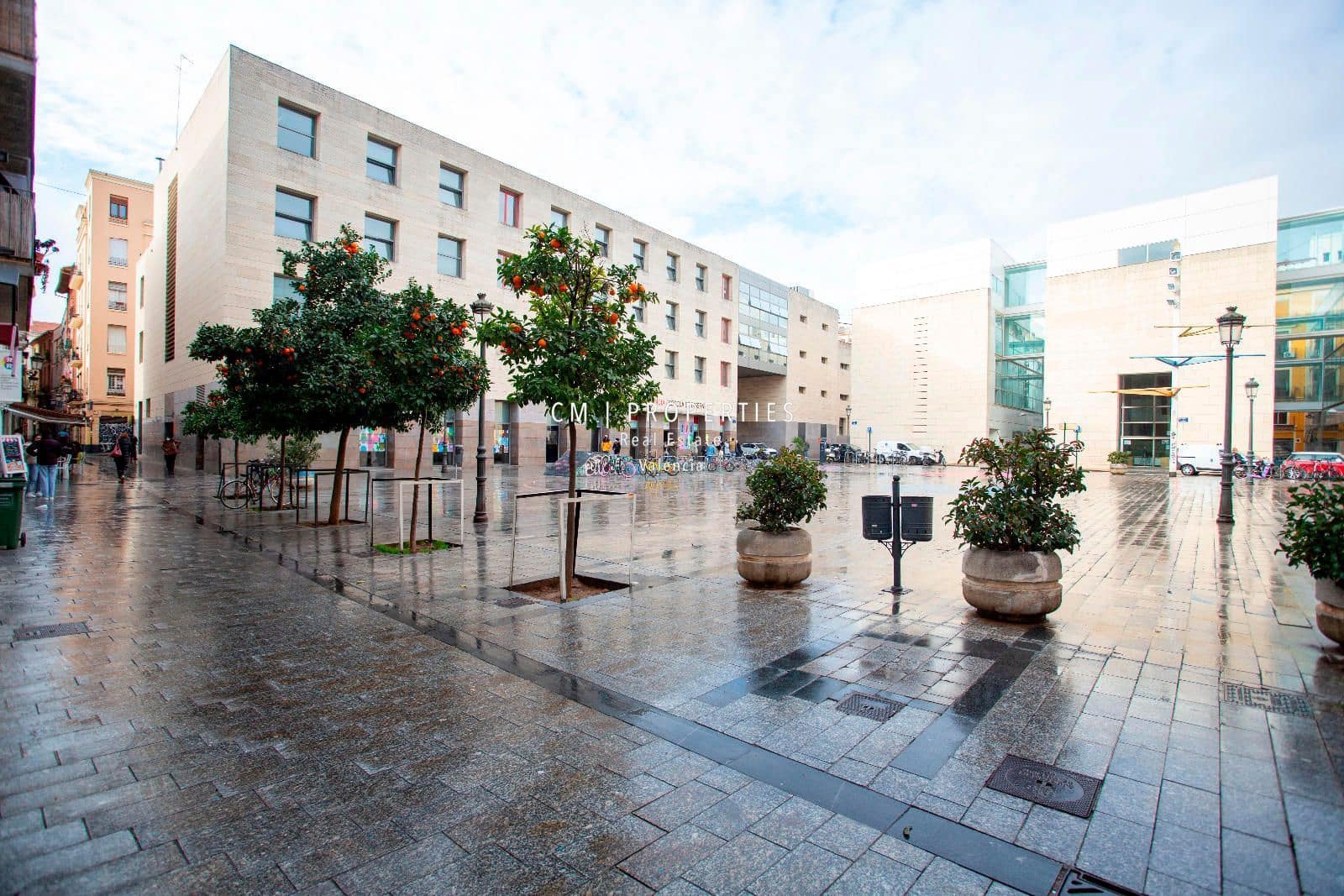 4 sovrum Lägenhet att hyra i Valencia stad - 1 800 € (Ref: 8695888)