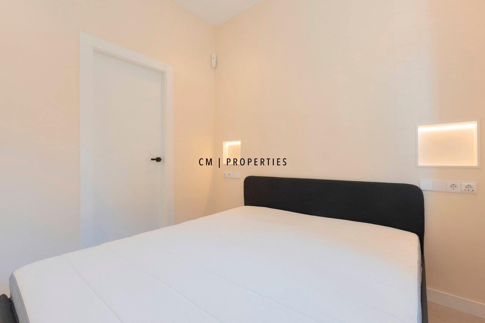 1 makuuhuone Asunto vuokrattavana paikassa Valencia kaupunki - 1 100 € (Ref: 8697552)