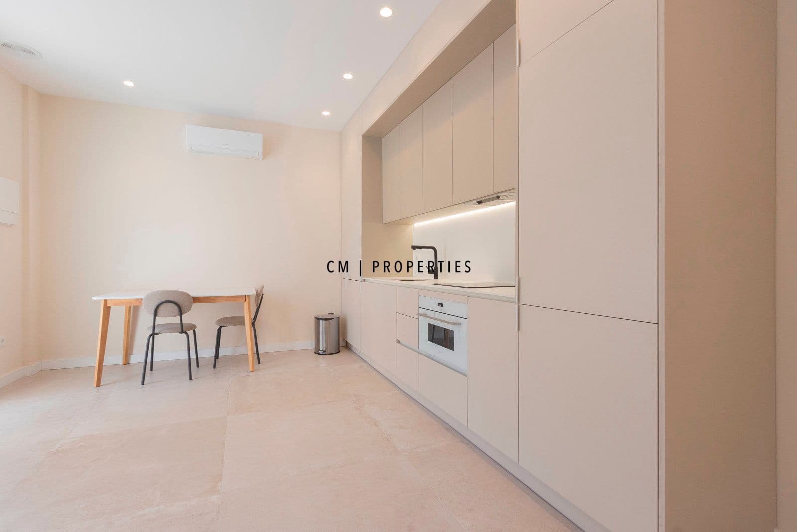 1 makuuhuone Asunto vuokrattavana paikassa Valencia kaupunki - 1 100 € (Ref: 8697552)