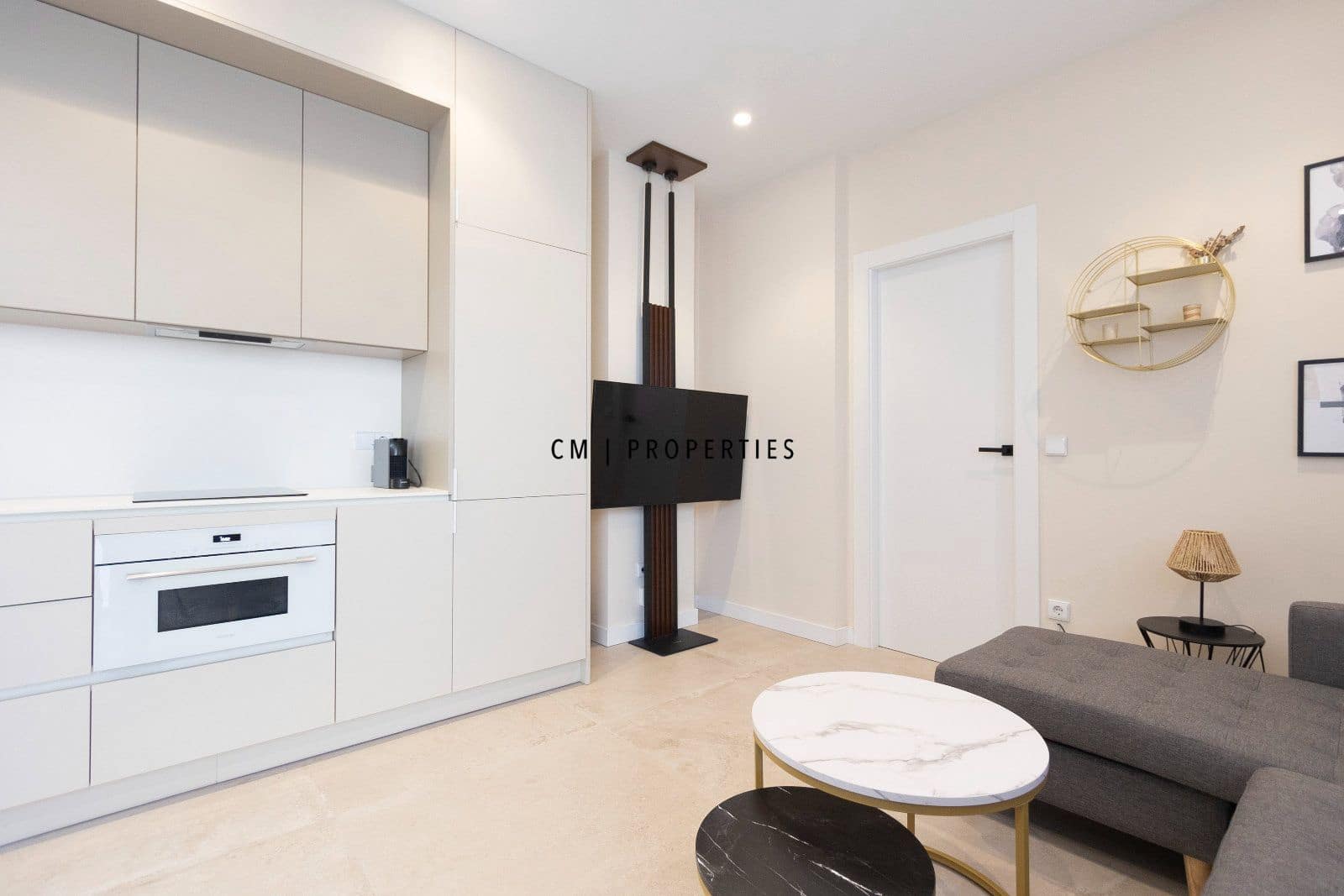 1 bedroom Flat for rent in Valencia city - € 1,100 (Ref: 8697552)