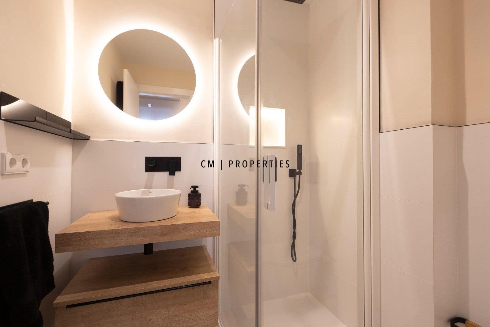 1 bedroom Flat for rent in Valencia city - € 1,100 (Ref: 8697552)