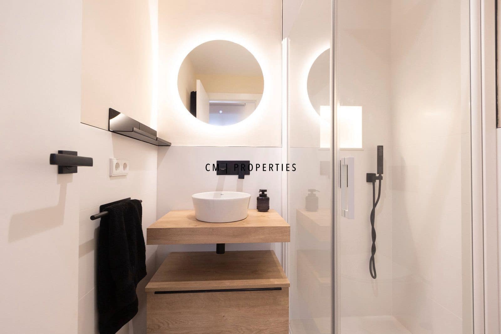 1 bedroom Flat for rent in Valencia city - € 1,100 (Ref: 8697552)