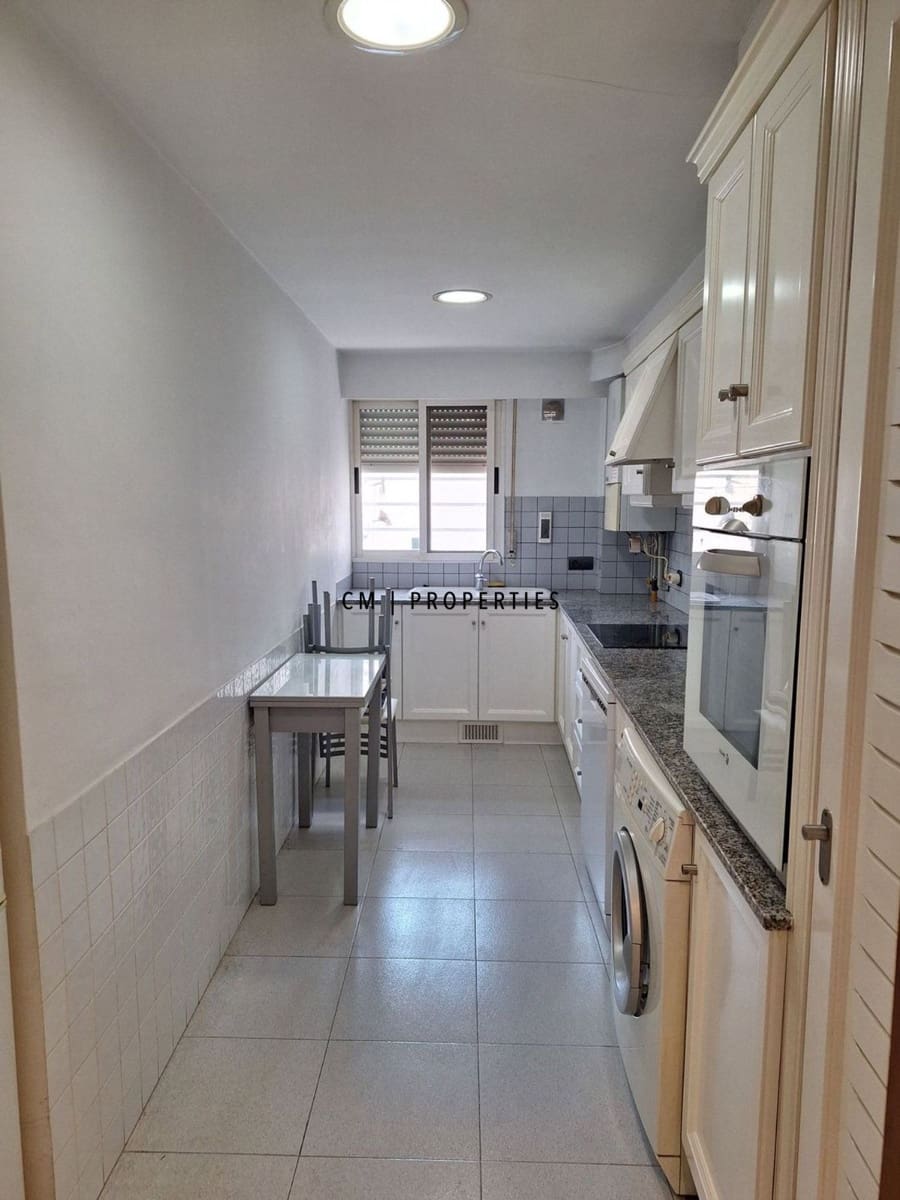 3 sypialnia Penthouse do wynajęcia w Miasto Walencja z garażem - 2 500 € (Ref: 8698784)