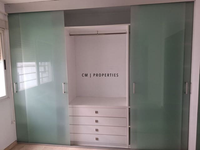 3 slaapkamer Penthouse te huur in Extramurs, Valencia stad met garage - € 2.500 (Ref: 8698784)