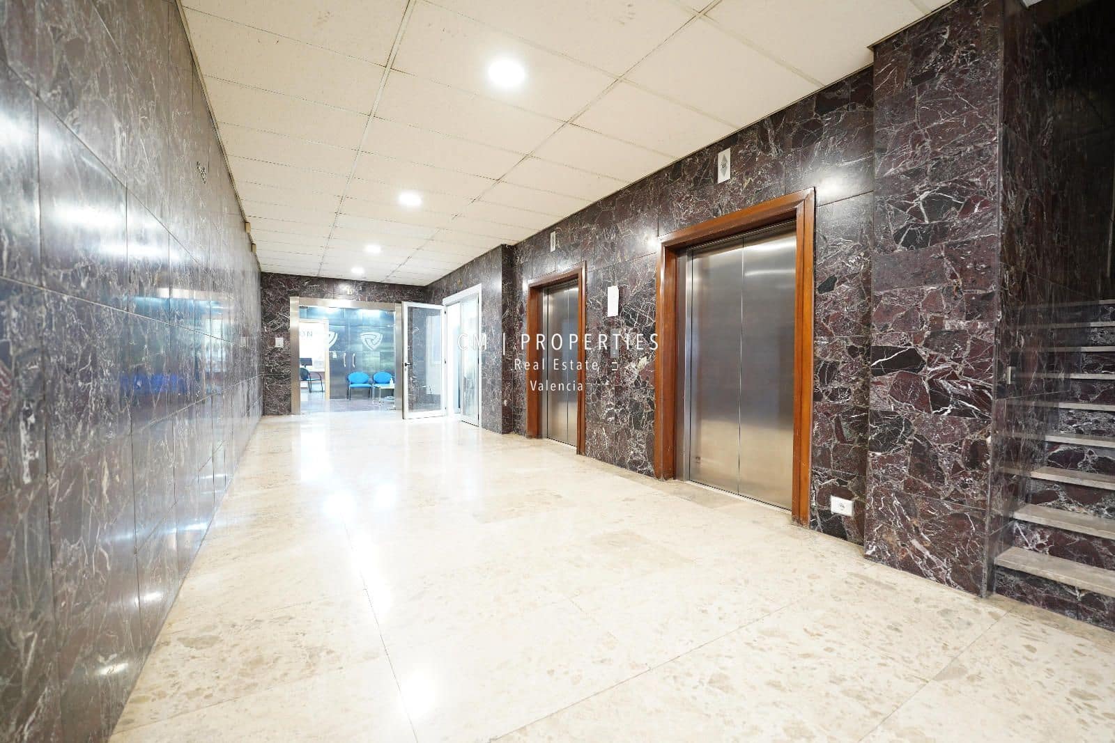 Office for rent in Valencia city - € 820 (Ref: 8728653)