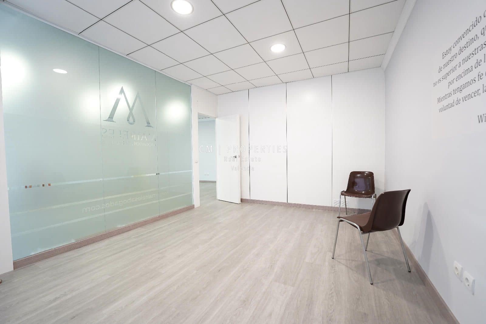 Office for rent in Valencia city - € 1,100 (Ref: 8728833)