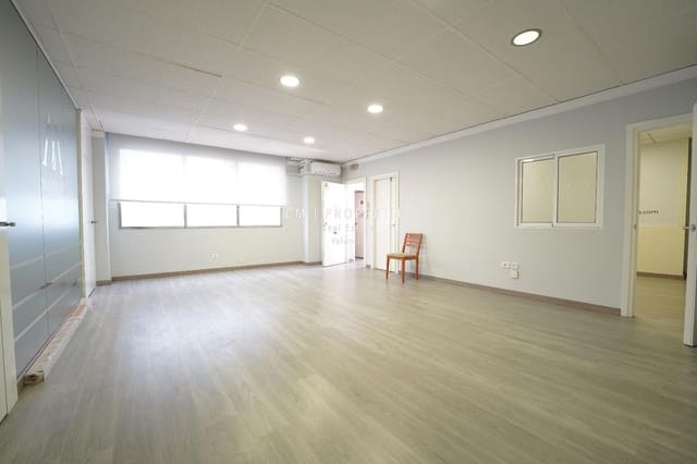 Kantoor te huur in Nou Moles, Valencia stad - € 1.100 (Ref: 8728833)