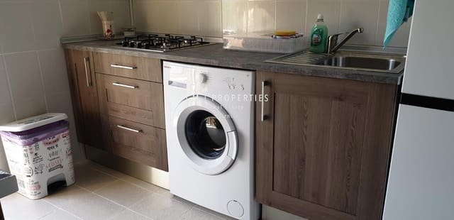 3 Zimmer Villa zu vermieten in La Cañada, Paterna mit Pool - 1.250 € (Ref: 8738087)