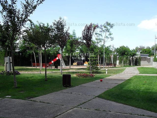 3 quarto Penthouse para venda em Valterna, Paterna com piscina garagem - 425 000 € (Ref: 8751632)