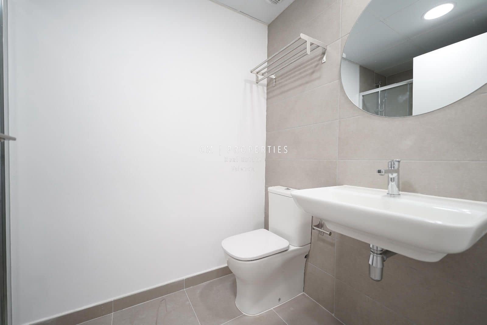 1 makuuhuone Asunto vuokrattavana paikassa Valencia kaupunki mukana 
autotalli - 1 200 € (Ref: 8760443)