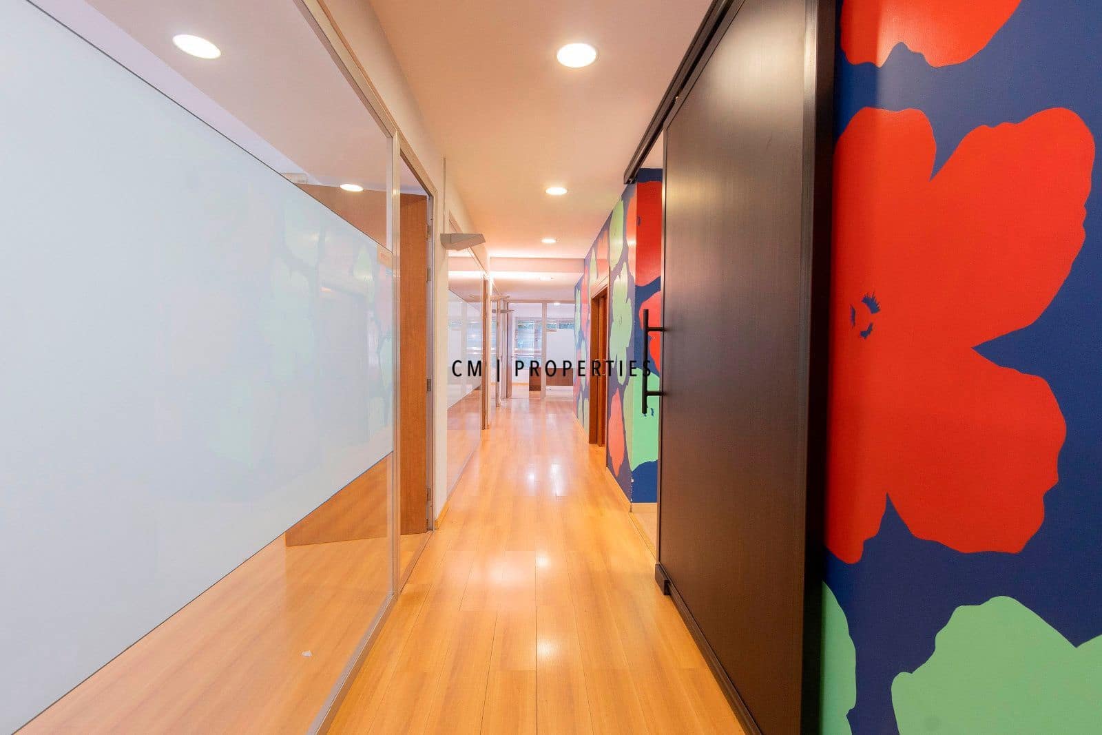 Kontor til leje i Valencia by - € 3.500 (Ref: 8774598)