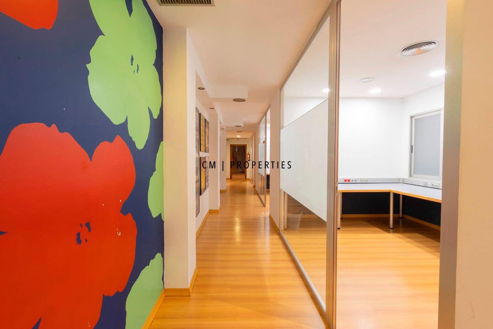 Kontor til leje i Valencia by - € 3.500 (Ref: 8774598)