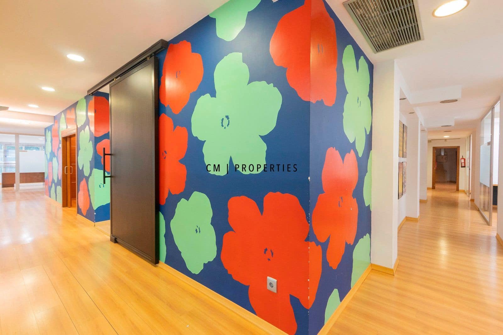 Kontor til leje i Valencia by - € 3.500 (Ref: 8774598)