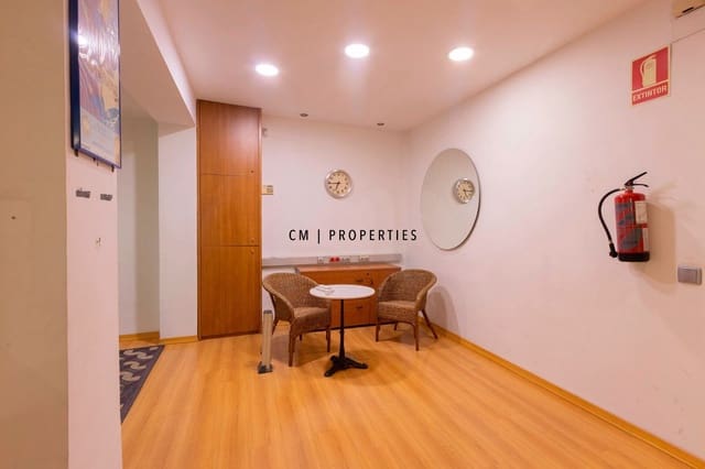 Office for rent in Mont-Olivet, Valencia city - € 3,500 (Ref: 8774598)