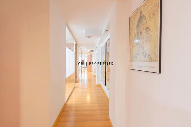 Office for rent in Mont-Olivet, Valencia city - € 3,500 (Ref: 8774598)