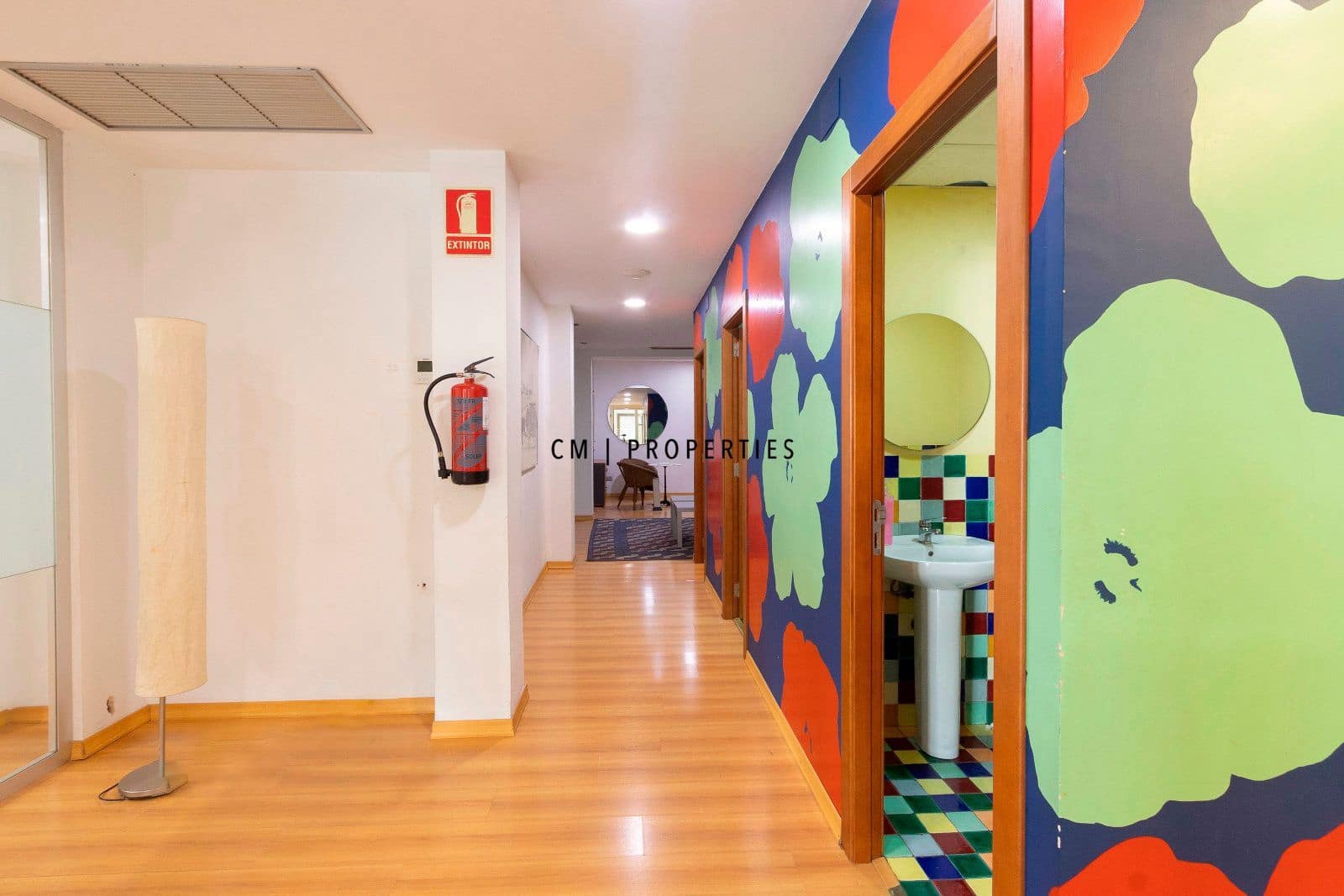 Kontor til leje i Valencia by - € 3.500 (Ref: 8774598)