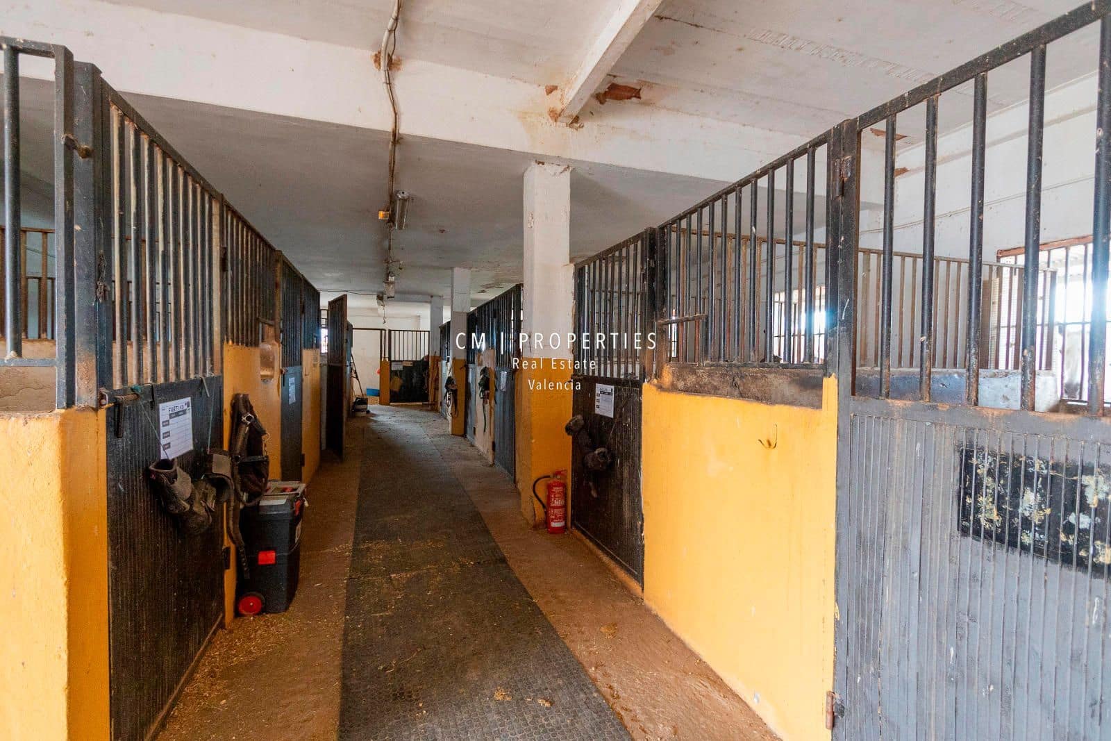 Chalet de 10 habitaciones en Riba-roja de Túria en venta - 647.000 € (Ref: 8780775)