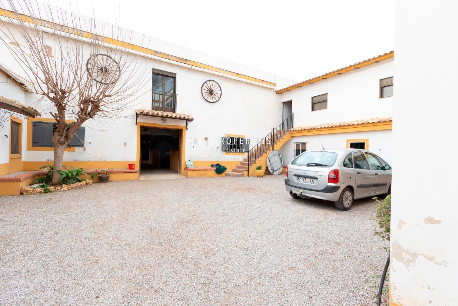 Chalet de 10 habitaciones en Riba-roja de Túria en venta - 647.000 € (Ref: 8780775)