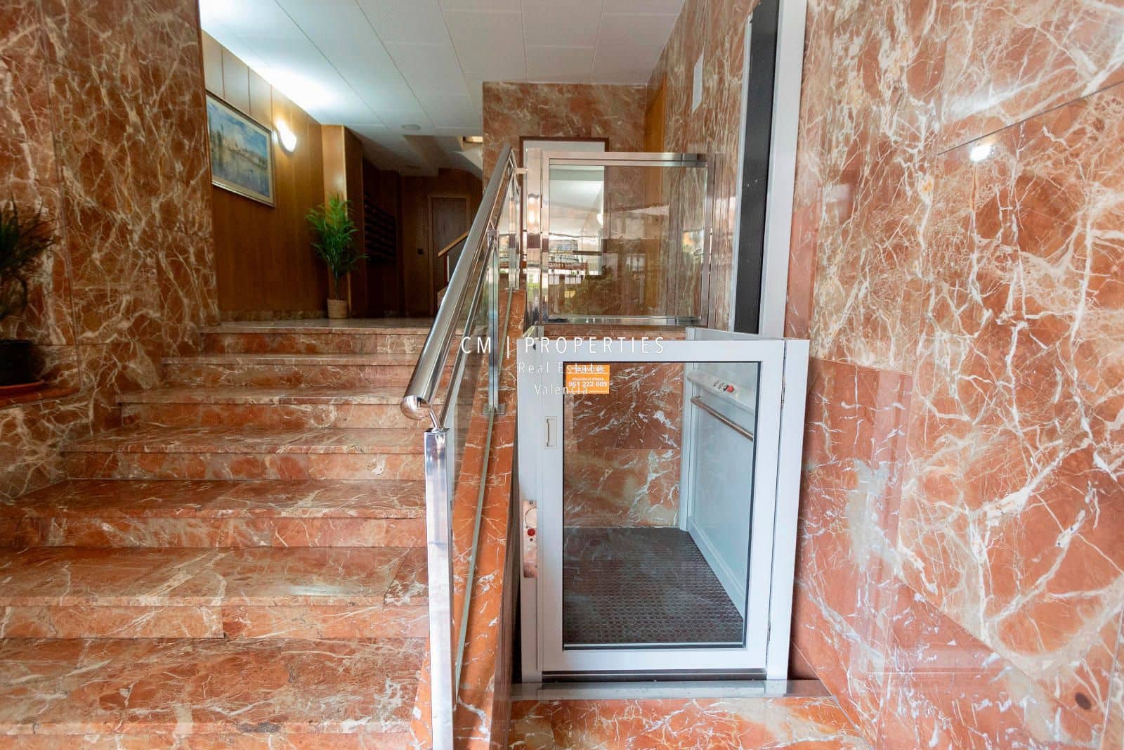 Appartement à louer à Valence ville - 1 000 € (Ref: 8849875)