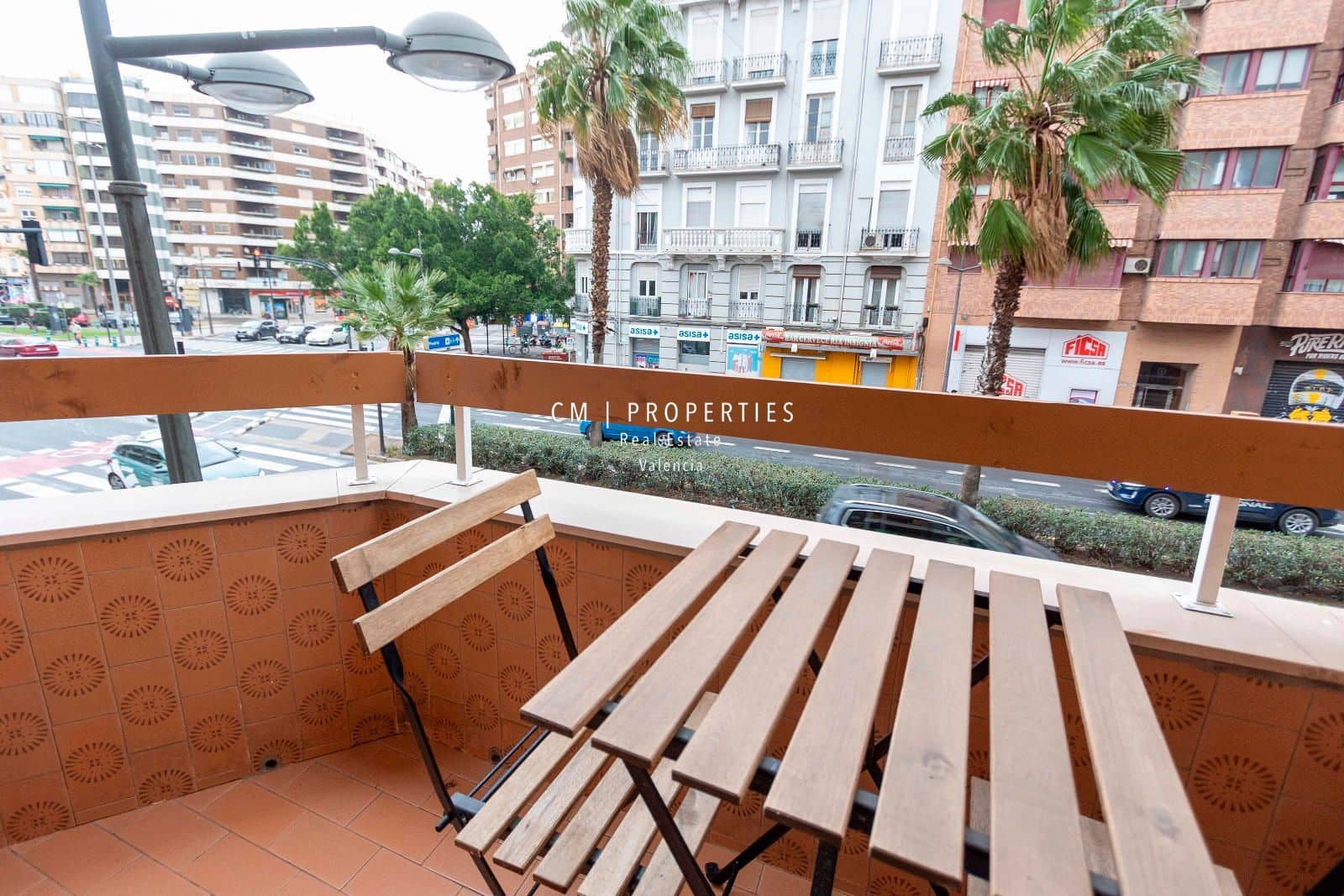 Apartamento para arrendar em Valencia cidade - 1 200 € (Ref: 8850402)