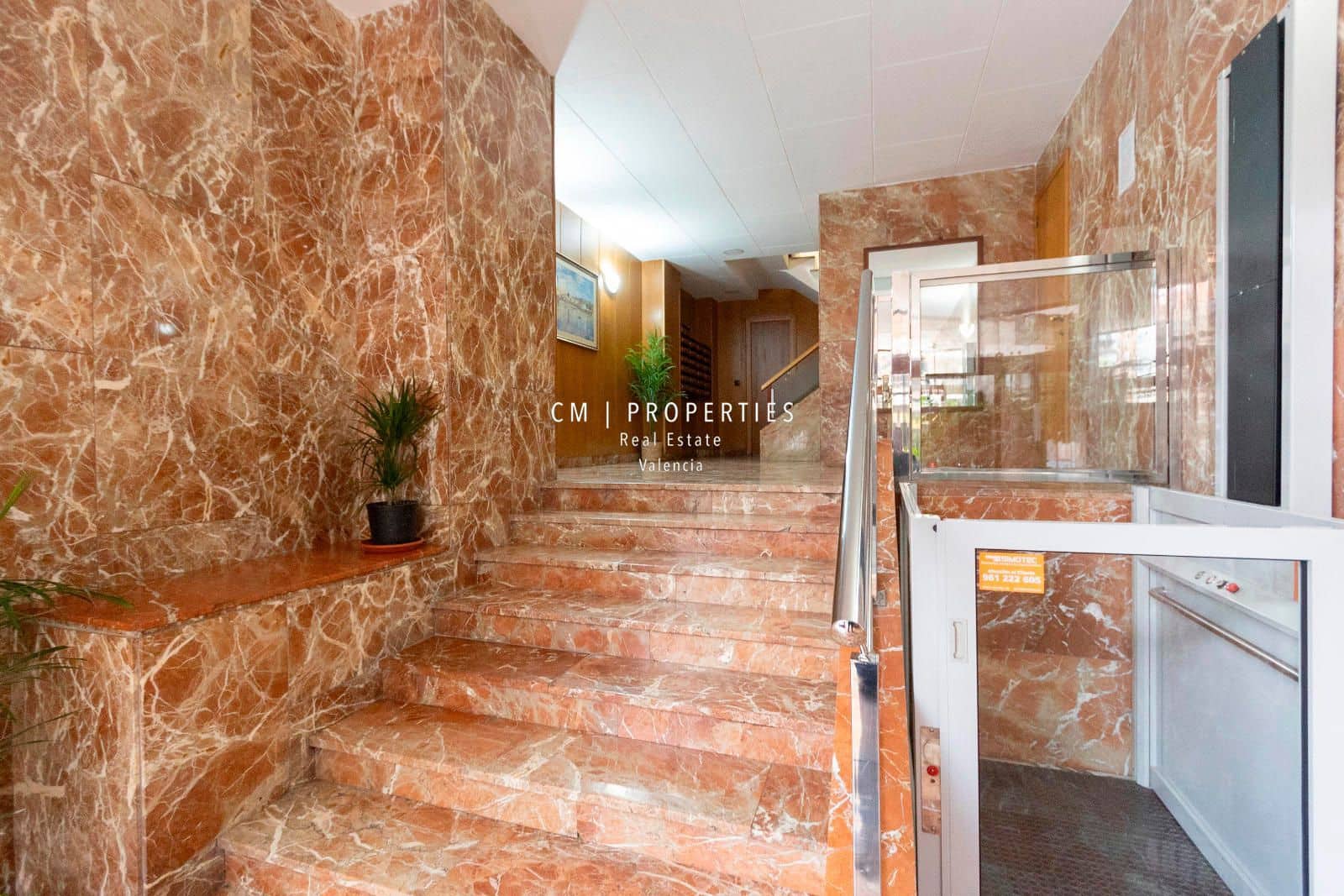 Apartamento para arrendar em Valencia cidade - 1 200 € (Ref: 8850402)